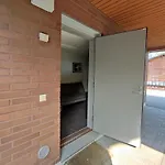 Apartament Lakeside Retreat Near The University, With 2 Free Parking Spots