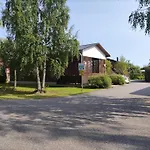 Lakeside Retreat Near The University, With 2 Free Parking Spots Oulu
