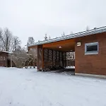 Lakeside Retreat Near The University, With 2 Free Parking Spots Apartament