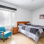 Apartament Lakeside Retreat Near The University, With 2 Free Parking Spots