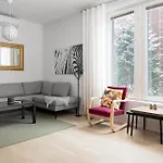 Lakeside Retreat Near The University, With 2 Free Parking Spots Apartament Oulu