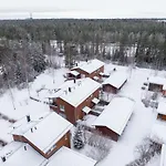 Lakeside Retreat Near The University, With 2 Free Parking Spots