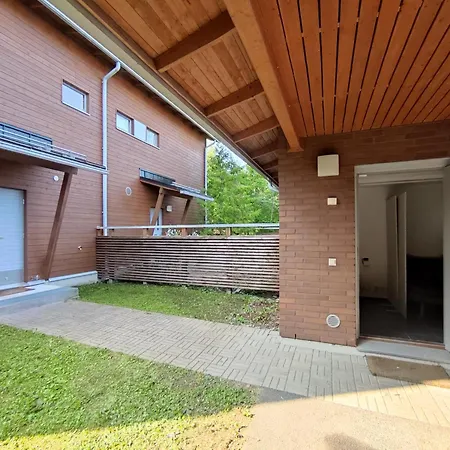 Lakeside Retreat Near The University, With 2 Free Parking Spots Apartmán