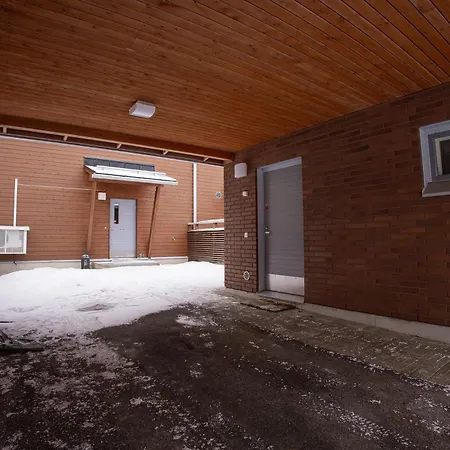 Lakeside Retreat Near The University, With 2 Free Parking Spots