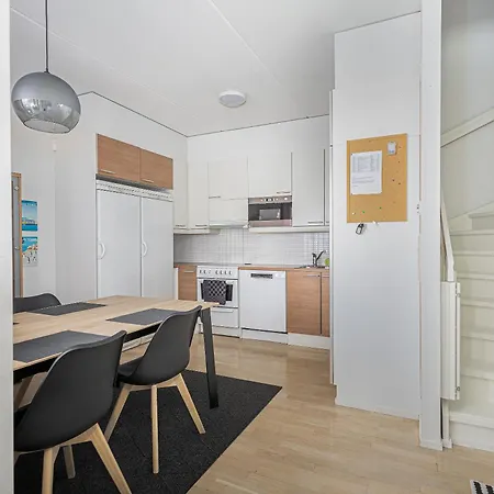 Apartamento Lakeside Retreat Near The University, With 2 Free Parking Spots