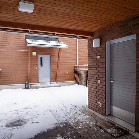 Lakeside Retreat Near The University, With 2 Free Parking Spots *