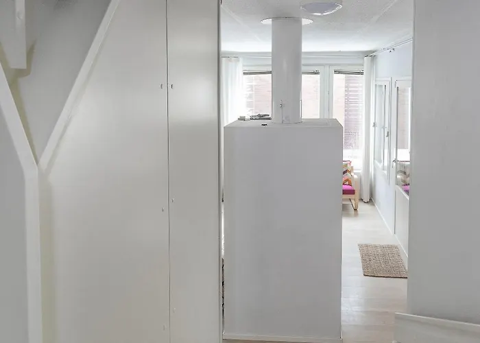 Lakeside Retreat Near The University, With 2 Free Parking Spots 公寓 *