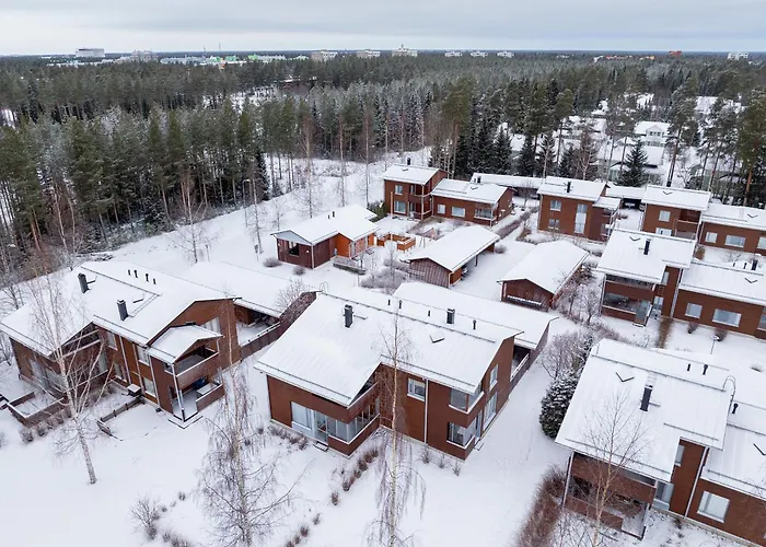 Lakeside Retreat Near The University, With 2 Free Parking Spots شقة أولو