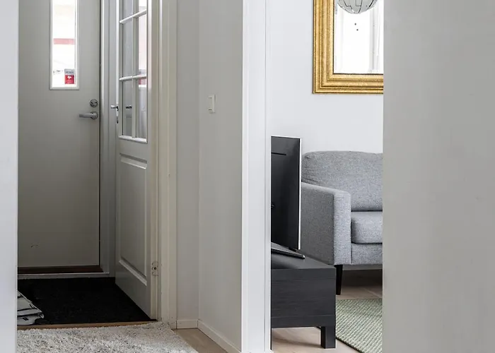 Lakeside Retreat Near The University, With 2 Free Parking Spots أولو