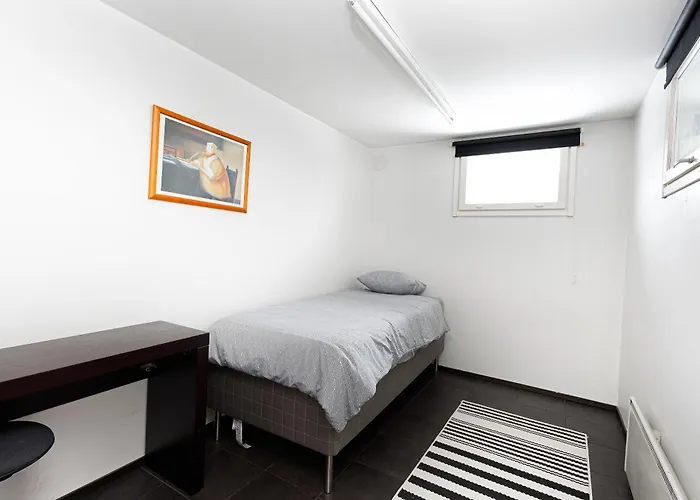 Lakeside Retreat Near The University, With 2 Free Parking Spots 公寓 *