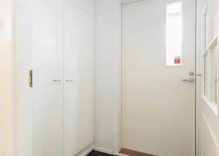 Lakeside Retreat Near The University, With 2 Free Parking Spots 公寓 *